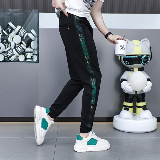 Coole Qio-Version von warmen Casualhosen für Männer im Herbst und Winter Neue koreanische Version von High-End-Hose mit kleinen Beinen für vielseitige Drawess hochwertige Hose schwarz 9923 (Modell) Regulierte 29 Empfohlene 95-115jin [Jin gleich 0,5 kg]
