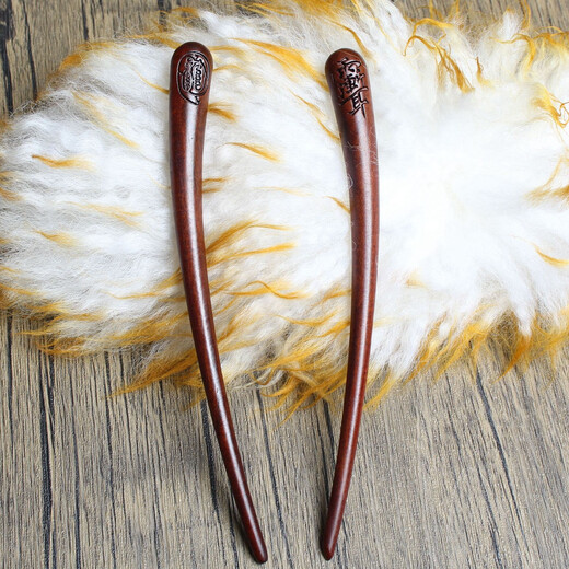 Longhushan straight hair, lightning-struck jujube wood hairpin with seven-star embossed crape myrtle and Taoist ritual, purely hand-polished, lightning-struck wood crape myrtle hairpin that has gone through the process