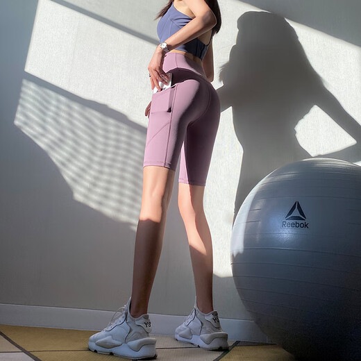 健身女孩带兜五分裤紧身高腰蜜桃提臀瑜伽短裤跑步运动中裤网红新 黑色 S (建议85-100斤左右)