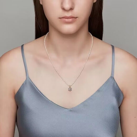 Shengbei Japanese nojess Christmas limited romantic snowflake natural moonstone tanzanite sterling silver crystal necklace clavicle chain natural moonstone pendant