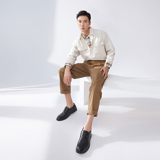 足蜻蜓休闲皮鞋男款爸爸冬季加绒男鞋真皮大码软底中老年防滑鞋子 棕色wta9734 44