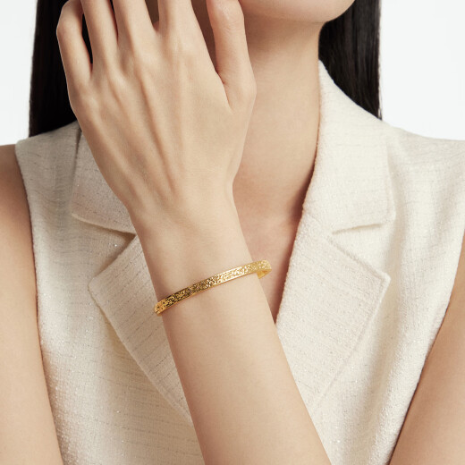 Pulsera de oro de oro roto de Chow Tai Fook (tarifa laboral 1620) 58 mm alrededor de 18.55g EOF1476