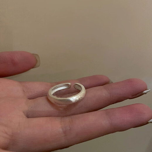 Luo Fanxin decorated S925 sterling silver bow pearl beaded ring women's ins niche index finger ring light luxury open stacking J6340