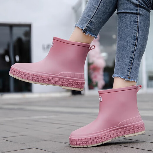 Fashionable Japanese rain boots for women wearing short tube rain boots for outdoor work waterproof and non-slip shoes rubber shoes flat sole pull-toe shoes apricot color 36