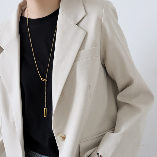 Feiyu simple cold style geometric square adjustable long sweater necklace chain autumn and winter titanium steel 18K gold tassel pendant gold