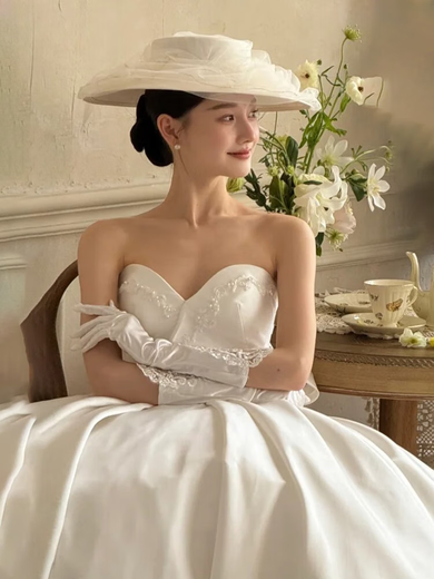 Clcey Wedding Gants Robe Bridal Satin French Retro Lace Mandon Hands Blanc Long Mariage de mariage Couvre de bras Satin Round Glants de fleur de tête Environ 40 cm