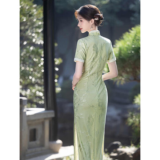 Mit dem europäischen (yiou) grünem Cheongsam -Temperament, dem neuen chinesischen Stil, der Summer College -Aufnahmeprüfung, dem jungen und kleinen Menschen 9716 Yellow Cheongsam M.