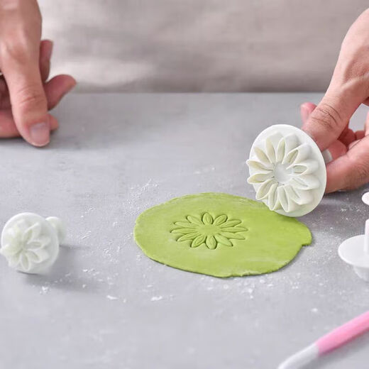 Maimid steamed bun embossing mold biscuit pattern fondant mold pressed baking flower petals pasta printing abrasive cartoon fondant DIY mold 33-piece set