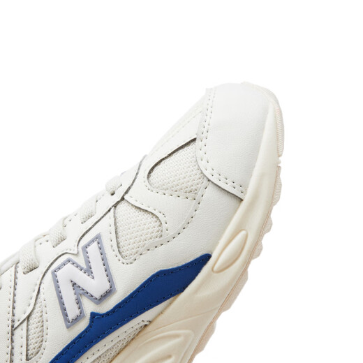 Neues Gleichgewicht 4 ~ 7 Jahre alte Männer und Frauen im Frühling und Sommer -Netz atmungsaktive Sportschuhe 878