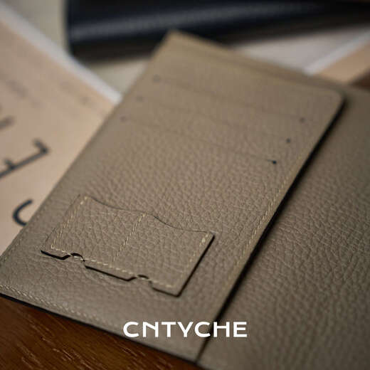 
MPPMCK [high-end light luxury] passport clip storage bag 2025 new certificate bag business trip travel document folder rare leather essence crocodile skin black