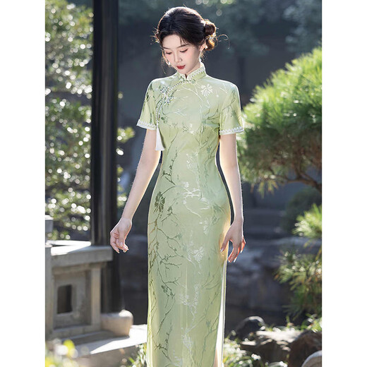 Mit dem europäischen (yiou) grünem Cheongsam -Temperament, dem neuen chinesischen Stil, der Summer College -Aufnahmeprüfung, dem jungen und kleinen Menschen 9716 Yellow Cheongsam M.