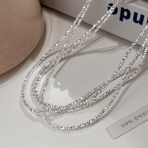 Xiangnan 999 sterling silver broken silver necklace as a high-end birthday gift for my wife 2025 new necklace niche female clavicle chain 999 silver broken silver necklace