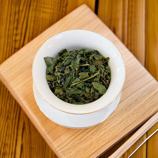 Amber tea oolong tea cold brew tea Jinxuan oolong tea green tea tasting gift cans are smooth and sweet and lasting. Jinxuan oolong tea tasting 8g