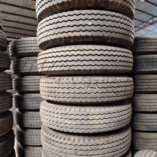 [High] Chengxin-LKW-Reifen 600/650/700/750/825-16 Gebrauchte Verschleiß-resistente Drahtreifen/Nylon 60% bis 70% neu (allgemein) 6.00R14 Drahtvakuum