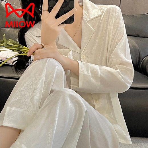 Cat Man (Miiow) Pajamas en soie pour femmes Pantalons à manches longues printemps et automne