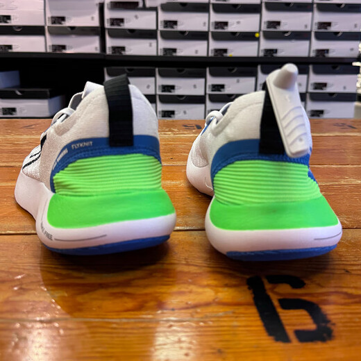 Nike (Nike) Laufschuhe Herrenschuhe 2025 Sommer New Polishing Low Top Sneakers Leichte und atmungsaktive Freizeitschuhe FB1276-104 40