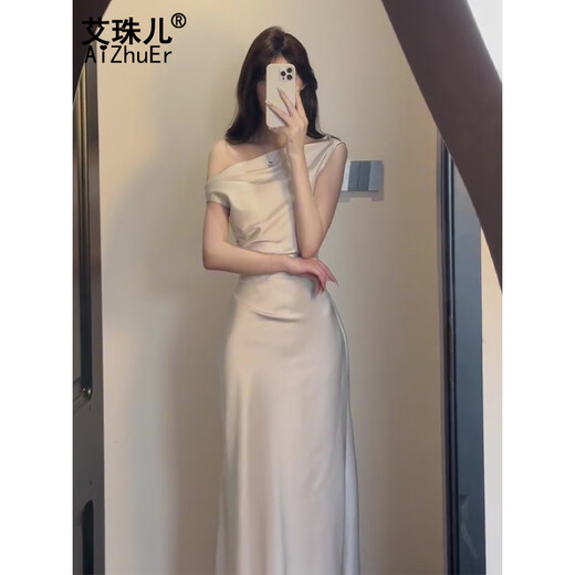 艾珠儿（Aizhuer）法式气质高级感荡领斜肩连衣裙收腰包臀醋酸缎面宴会礼服裙女新款 米色 M