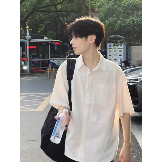 Sherondo White Shirt Herren Sommer loser lässiges lockeres High-End-Outfit des jungen Mannes kurzärmeliges Hemd Solid Color Siebenpunkte halbärmelige dünne Jacke weiß 2xl [Empfohlen 130-145jin [Jin ist gleich 0,5 kg]]