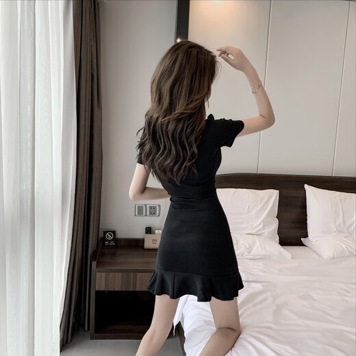 Die Nisi-Nachtclub V-Ausschnitt Low-Cut sexy Kleid 2025 Neue Arbeitskleidung, die Bauch schlank fit und schlanker Hüftrock Fisch Schwanzrock Burgund (Stoff) M Empfohlen 96-105Jin [Jin entspricht 0,5 kg]