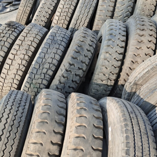 [High] Chengxin-LKW-Reifen 600/650/700/750/825-16 Gebrauchte Verschleiß-resistente Drahtreifen/Nylon 60% bis 70% neu (allgemein) 6.00R14 Drahtvakuum