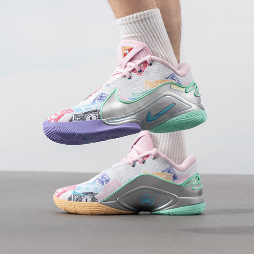 
Nike (NIKE) LEBRON 22 James 22 basketball shoes men's shoes 25 new winter shock-cushioning wear-resistant training practical sports shoes FZ1098-100 40.5