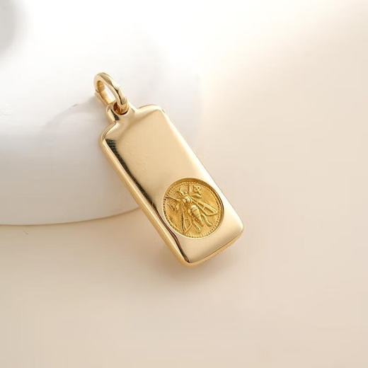 Lie Ruimuqiao Jewelry Original Design 18K Gold White Rectangular Gold Coin Pendant Men and Women Personality Niche European and American Fashion White For specific parameters, please contact customer service