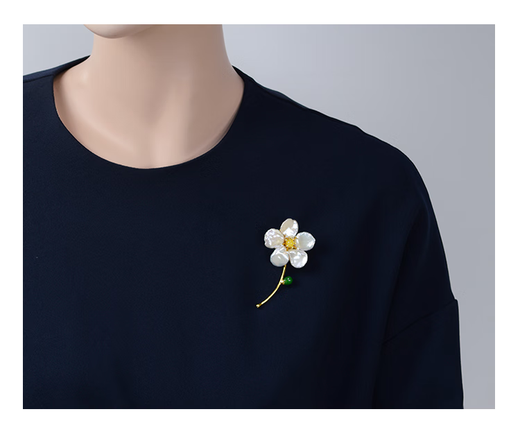 Pure Baroque high-end design niche brooch high-end corsage women's retro Korean accessories suit