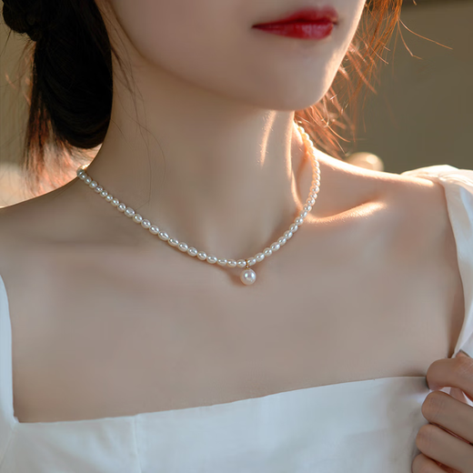 COULN KIN Freshwater Pearl Necklace Young Women Fashion Light Luxurious New Pendant Birthday Valentine's Day Gift for Girlfriend Simple Freshwater Pearl Necklace