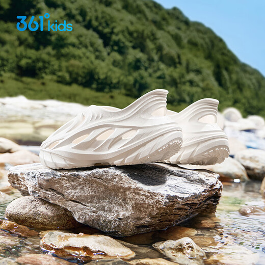 
361 children's hole shoes 25 summer men and women's middle-aged children's breathable soft and elastic water and land, one foot to stomp beach sandals white 35