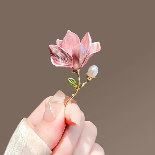 Lingmeng women's brooch, elegant and elegant Chinese style magnolia brooch, flower pin, retro Hanfu corsage accessories, 1 magnolia brooch (including small gift box)