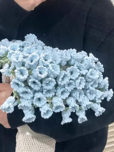 Shantoulin Village Rose Blanket Rose Bouquet Blanket Cover Blanket Blanket Blanket wool crochet material bag Hand-woven (A684) Small 80cm [Blue + Milk White Lily of the Valley Flower