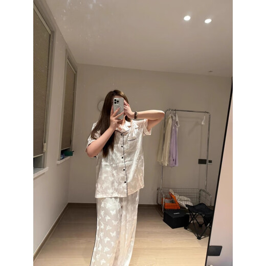CLOLV KISS CK High-End Butterfly Printed Ice Seide Pyjamas für Frauen im Sommer kurzärmelige süße Ins Home-Kleidungsset können draußen getragen werden. YFY9901 [Silky Cool] M [Vorschlagen 80-100jin [Jin ist gleich 0,5 kg]]]