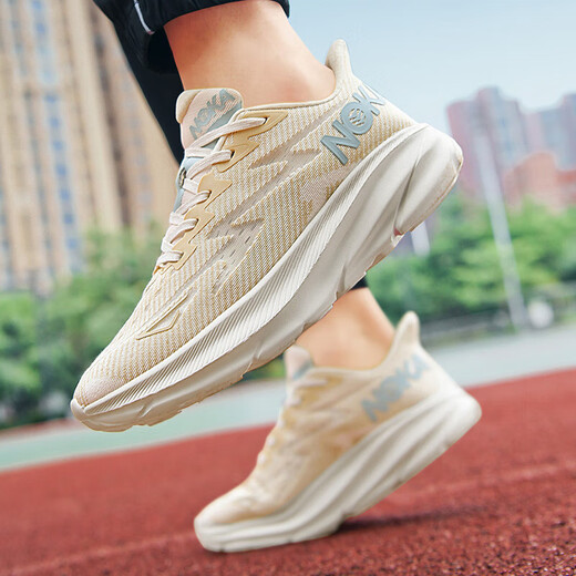 Herrenschuhe, fliegende Strickschuhe, 2025 Sommer neues Netz atmungsaktiv