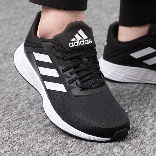 Adidas men's shoes for spring breathable cushioning light and comfortable black samurai walk training fitness sports shoes student running shoes JQ9716/black and white 44.5