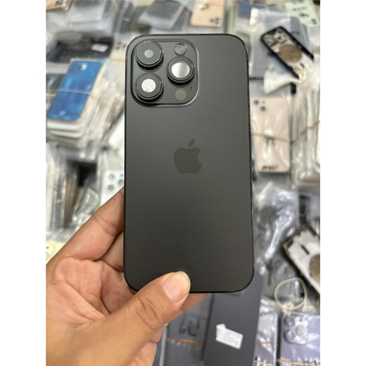 P Apple 14pro original disassembled rear case. Original disassembled rear cover. The middle frame and back cover are all glass. Black. 92% new. The middle frame has a few minor scratches.