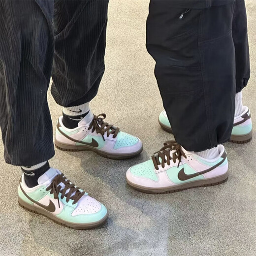 
Nike women's shoes Nike Dunk Low (GS) women's black and white panda low top wear-resistant sports shoes IH0821-679 pink green brown 39