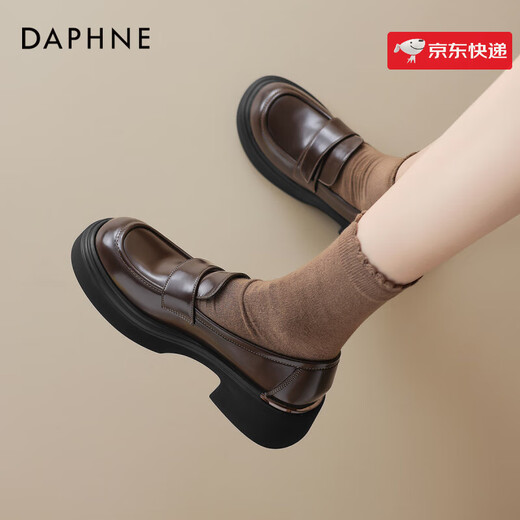 Daphne (Daphne) Moldas de suela gruesa marrón para mujeres 2025 Nuevos zapatos de cuero JK de estilo británico para mujeres con zapatos individuales para mujeres que mejoran la altura [talón sin decoración] MF3883-535