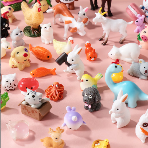 Blind bag small animal simulation mini ornaments luminous cartoon toys independent packaging for children creative ornaments mixed with 30 packages without specifications