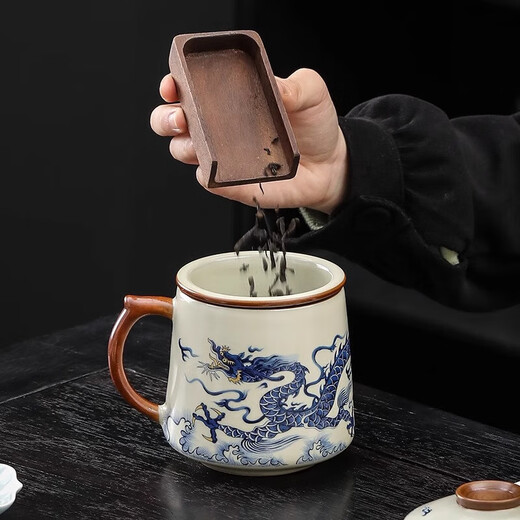 Blue and white Ru Kiln tea cup and water cup ceramic tea cup with lid, tea and water separation, customizable gift-giving home high-end office mug Ru Kiln Qianli Jiangshan-Office mug
