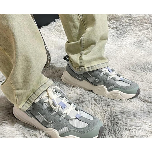 NIKE(耐克)TechHera无烟煤纯黑复古老爹运动鞋女款DR-官方旗舰正品 DR9761-401女款 / 37.5