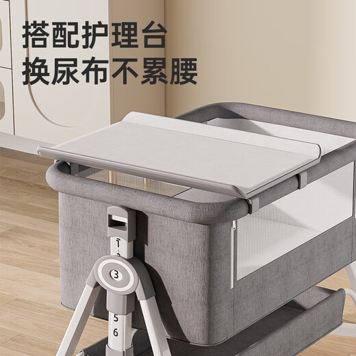伊贝智婴儿床可移动多功能床尿布台新生儿可拼接床宝宝摇摇床二合一折叠 婴儿床【椰棕垫】+尿布台+礼包
