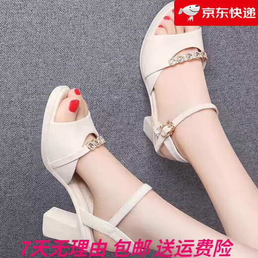 大东爆粗跟一字带凉鞋女2025夏季新款时尚气质百搭软底软面鱼嘴高跟鞋 米白色 升级款 35