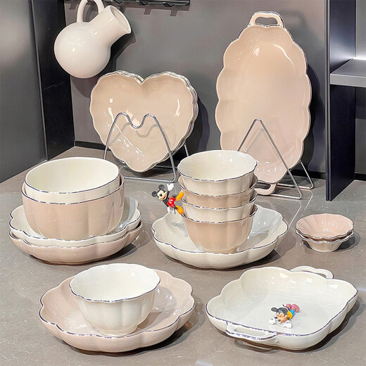 Unterglasurfarbene Schalen, neuer Stil von Haushaltskeramikplatten, Schalen und Essstäbchen Kombination Hauswarming Geschenkgeschirr Schalen und Plattenset goldbemalte 4-6 Personen Food-Geschenkbox 1355 0 Köpfe