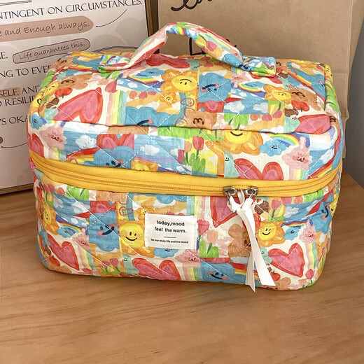 Cross-border Kasuga Graffiti cosmetic bag for traveling, portable storage toiletry bag, quilted large-capacity handbag, Kasuga Graffiti clutch bag