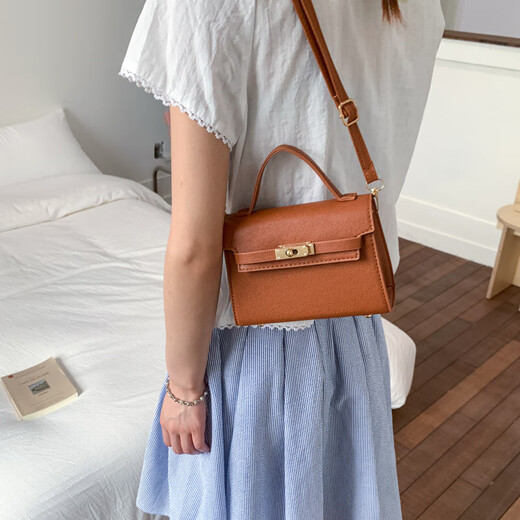 Neue Art von Frauentaschen für Frauenschlösser und modische Frauenbeutel für Frauen -Umhängetaschen für Frauen neuer Crossbody -Taschen Khaki