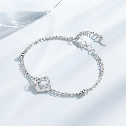 Chao Acer Interlocking Platinum Bracelet for Women PT950 Hand Jewelry Stacked Squares as a Gift for Girlfriend Priced at RMB 450, 4.3g, Chain Length Approximately 16cm + Tail Chain