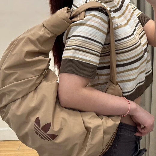 
Adidas Clover Shoulder Bag Men's Bag Women's Bag 2025 Summer New Cloud Croissant Croissant Crossbody Bag Casual Bag Sports Bag KA9272 Warm Sand Color Large 33*48cm MISC