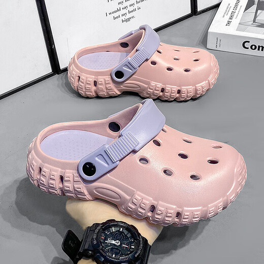 Nouvelles chaussures de trous pour enfants 2025 légers, imperméables, moyens et grands sandales de plage extérieures imperméables pour enfants