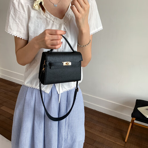 Neue Art von Frauentaschen für Frauenschlösser und modische Frauenbeutel für Frauen -Umhängetaschen für Frauen neuer Crossbody -Taschen Khaki