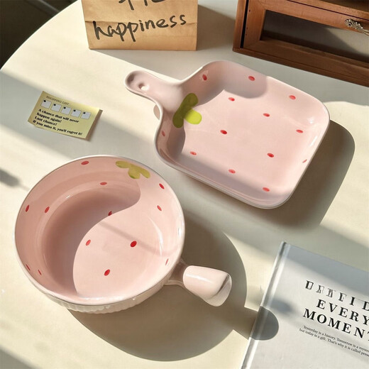 Cream powder strawberry ceramic bowl and spoon for household high-looking rice bowl girl's heart dessert bowl underglaze color tableware set 1 piece light pink strawberry handle plate